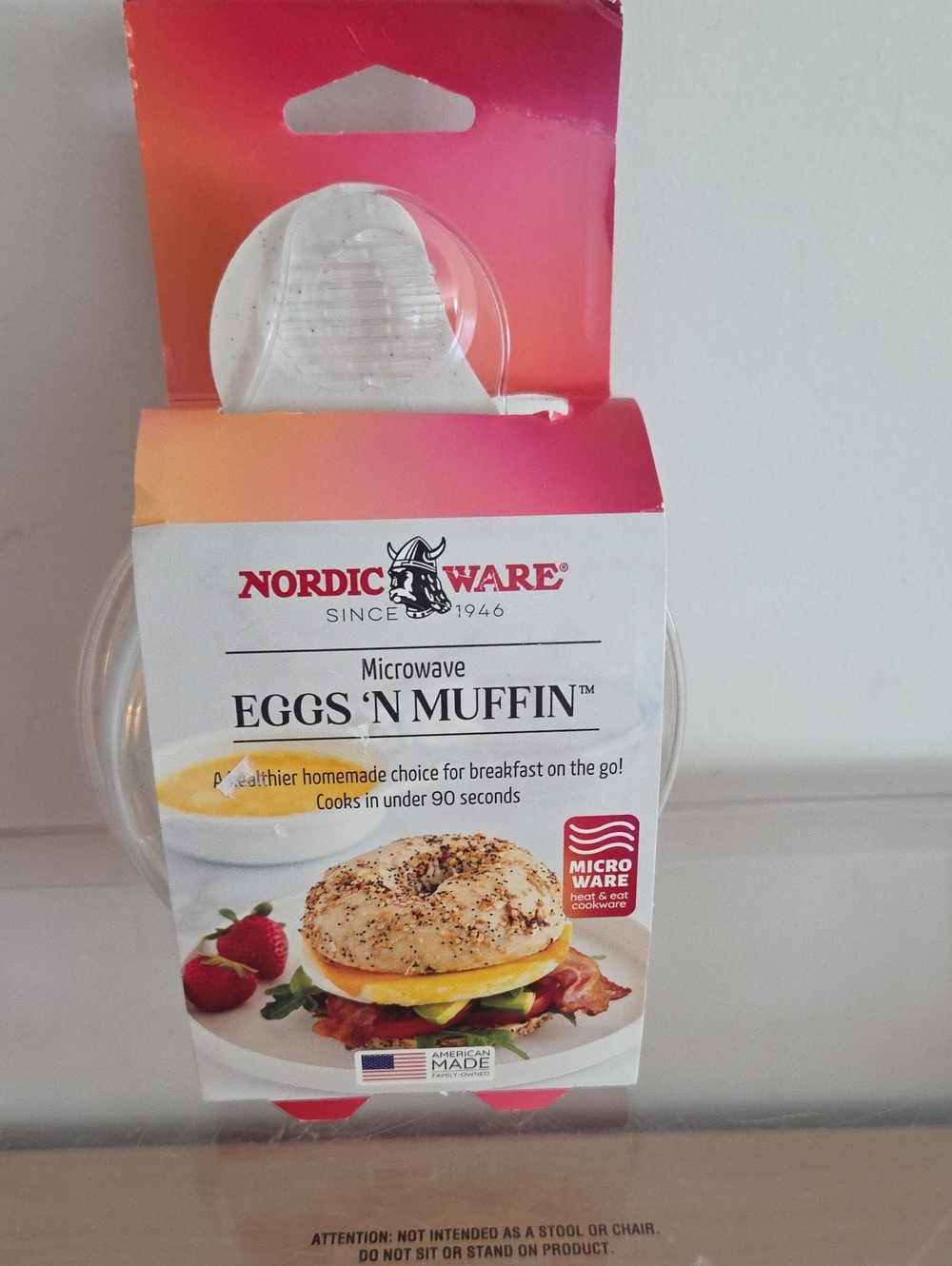 Nordic Ware White/Clear Microwave Eggs 'N Muffin Maker...NIP